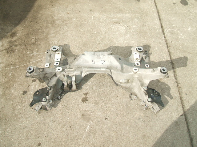 Citroen  - C 5 - (2008 - 2011) - Zawieszenie / Belka przednia