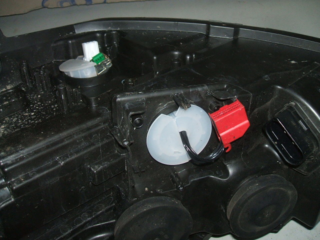 Audi - A6 - (2011 - 2014) - Oświetlenie / Lampa przednia  prawa Bixenon