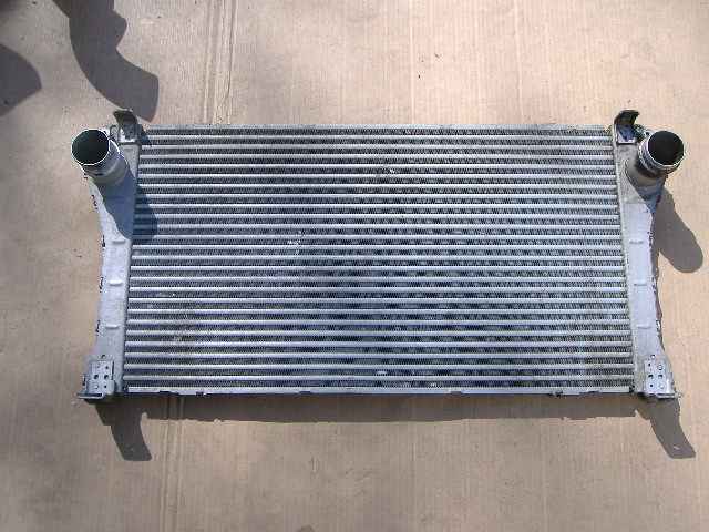 Toyota - Avensis - 4 drzwi - (2006 - 2009) - Układ chłodzenia / Chłodnica turbo-intercooler