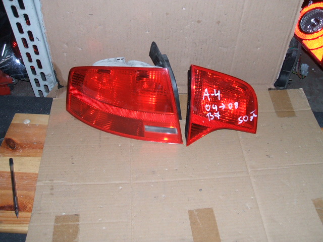 Audi - A4 - (2004 - 2007) - Oświetlenie / Lampa tylna lewa wewnętrzna