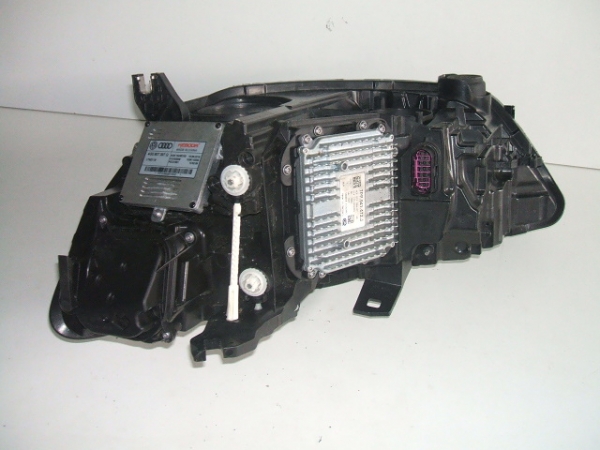 Audi - S6 - (2012-) - Oświetlenie / Lampa przednia prawa