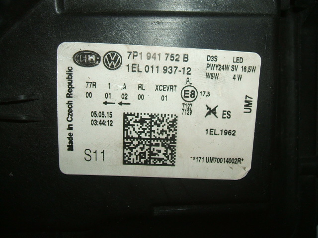 Volkswagen - Touareg - (2014-) - Oświetlenie / Lampa przednia  prawa Bixenon