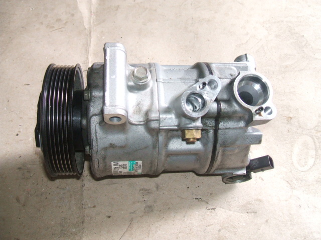 Volkswagen - Eos - (2011 - 2015) - Układ chłodzenia / Klimatyzacja - sprężarka