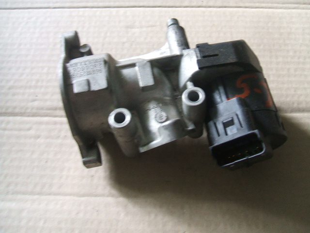 Citroen  - C 5 - Kombi - (2008 - 2011) - Silnik / Cyrkulator spalin