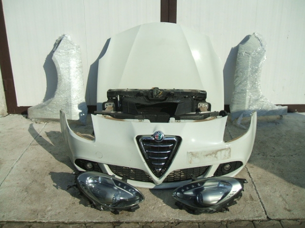 Alfa Romeo - GIULIETTA - (2013-) - Karoseria / Błotnik przedni prawy