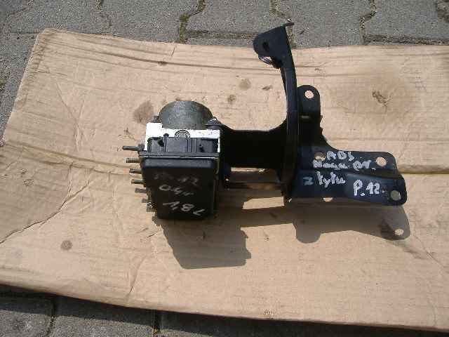 Nissan - Primera - 5 drzwi - (2005 - 2007) - Hamulce / Pompa ABS