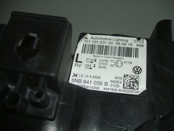 Volkswagen - Tiguan - (2016-) - Oświetlenie / Lampa przednia lewa