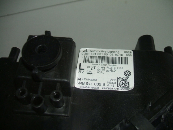 Volkswagen - Tiguan - (2016-) - Oświetlenie / Lampa przednia lewa