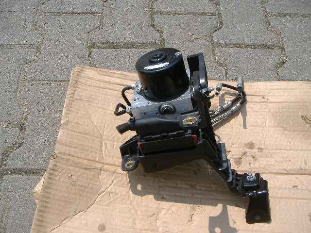 Opel - Astra - H - 3 drzwi - (2007 - 2010) - Hamulce / Pompa ABS