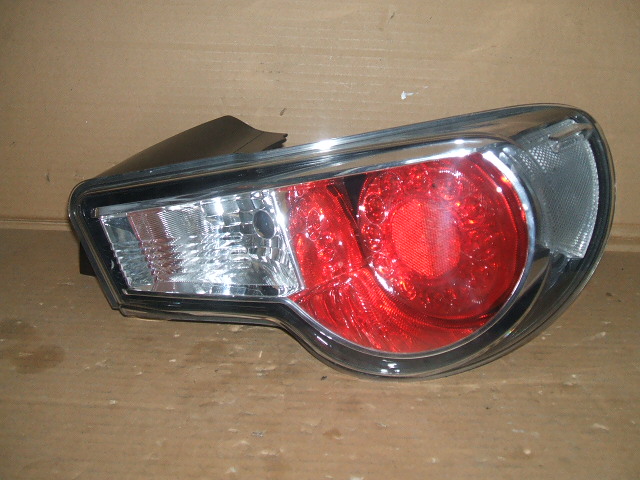 Toyota - GT 86 - (2012-) - Oświetlenie / Lampa tylna  prawa