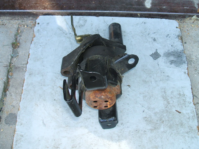 Mazda - MPV - (1999 - 2003) - Silnik / Poduszki/Łapy