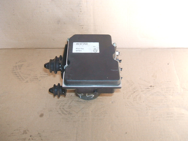 Audi - Q5 - (2008 - 2012) - Hamulce / Pompa ABS