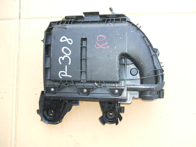 Peugeot - 308 - 3 drzwi - (2007 - 2011) - Filtry / Obudowa filtra powietrza