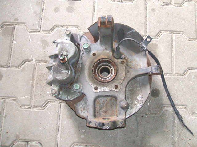 Kia - Sorento - (2006 - 2009) - Zawieszenie / Zwrotnica prawa