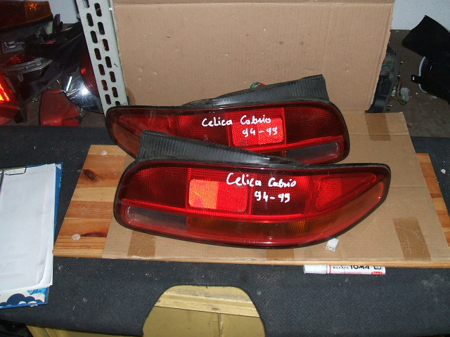 Toyota - Celica - Cabrio - (1994 - 1999) - Oświetlenie / Lampa tylna  prawa