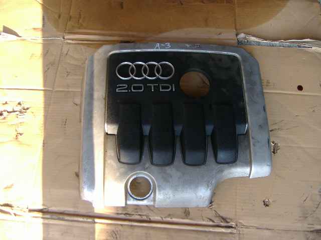 Audi - A3 - 5 drzwi - (2004 - 2008) - Silnik / Górna osłona silnika