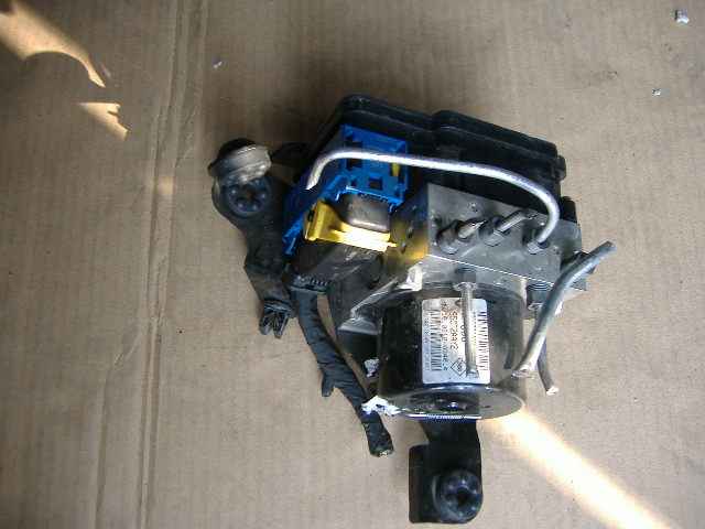 Renault - Megane - CC - (2010 - 2013) - Hamulce / Pompa ABS