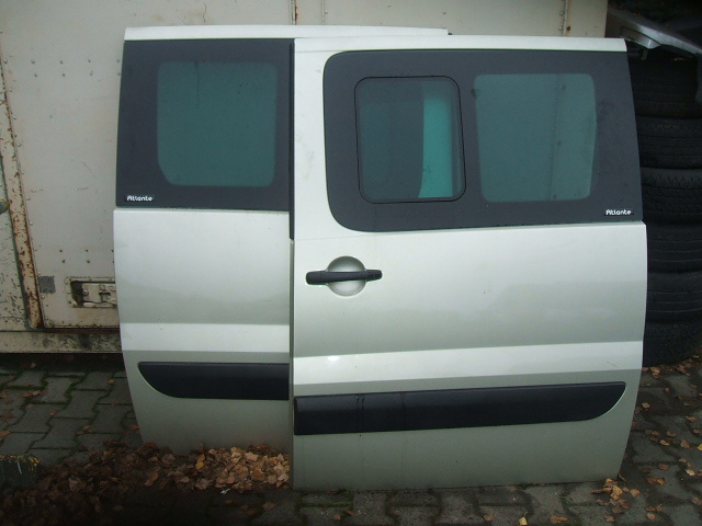 Fiat - Scudo - Osob./Tow.- (2007-) - Karoseria / Drzwi przesuwane lewe