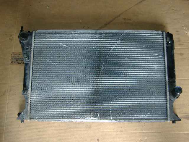 Toyota - Avensis - 4 drzwi - (2009 - 2012) - Układ chłodzenia / Chłodnica wody