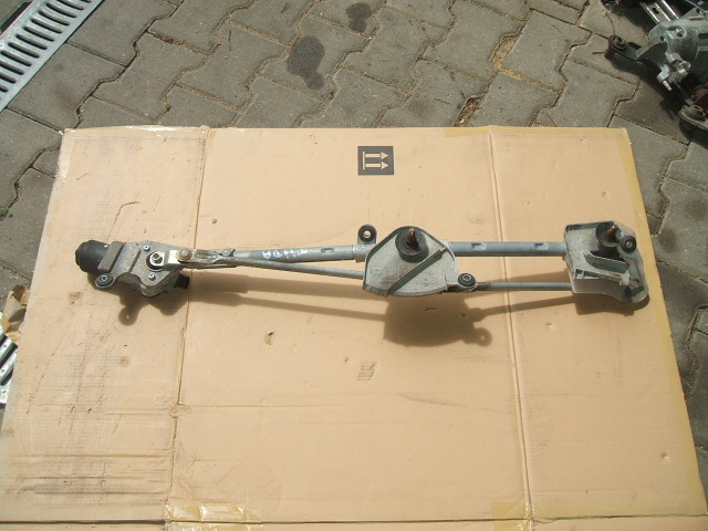 Nissan - Tiida - 4 drzwi - (2007-) - Osprzęt / Mechanizm wycieraczek