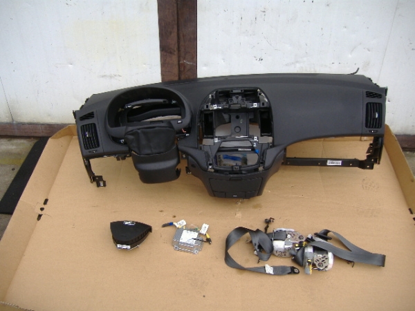 Hyundai - i30 - 5 drzwi - (2010 - 2012) - Poduszki / Komplet