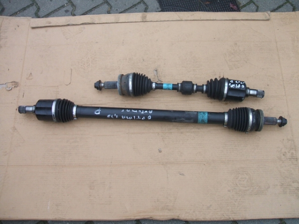 Kia - Optima - Kombi - (2016-) - Napęd / Półoś przednia lewa