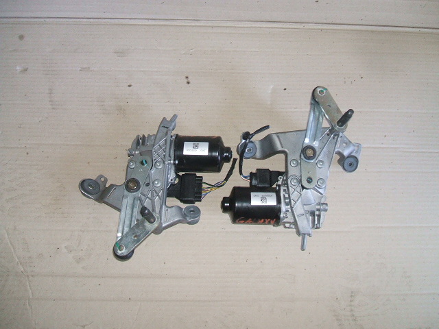 Ford - Galaxy - (2015-) - Osprzęt / Silniczek wycieraczek przednich