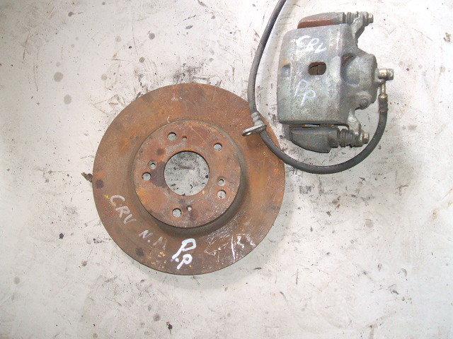 Honda - CR-V - (2001 - 2004) - Hamulce / Zacisk hamulcowy przedni prawy