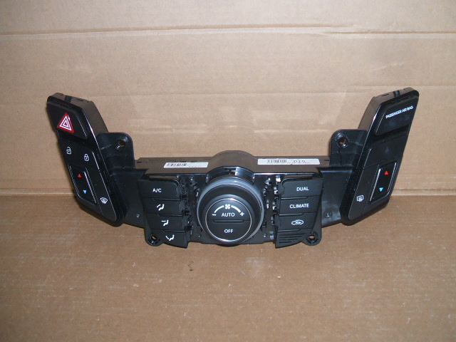 Hyundai - i40 -  Kombi - (2011-) - Wnętrze / Włącznik ogrzewania