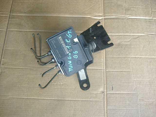 Renault - Twingo - (2007 - 2011) - Hamulce / Pompa ABS