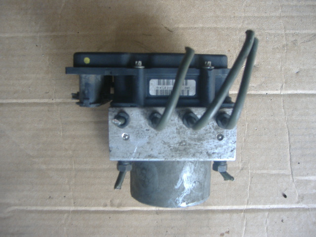 Toyota - Aygo - 3 drzwi - (2005 - 2009) - Hamulce / Pompa ABS