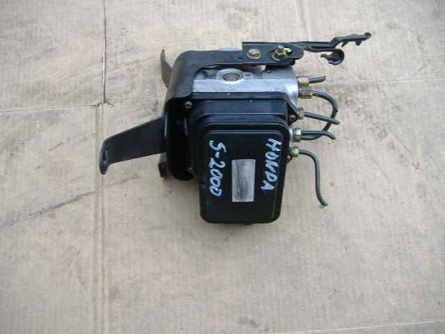 Honda - S-2000 - (2004 - 2006) - Hamulce / Pompa ABS