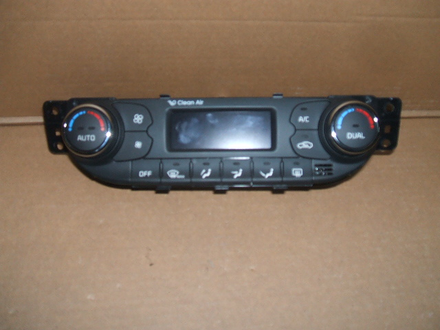 Kia - Cee´d - 3 drzwi - (2013-) - Wnętrze / Panel klimatyzacji