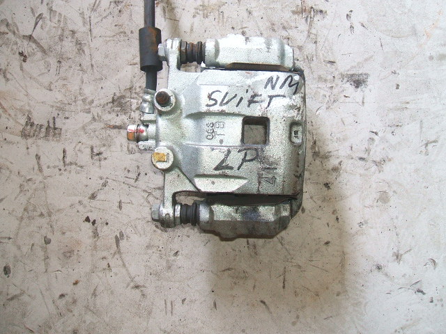 Suzuki - Swift - 3 drzwi - (2010 - 2013) - Hamulce / Zacisk hamulcowy przedni lewy