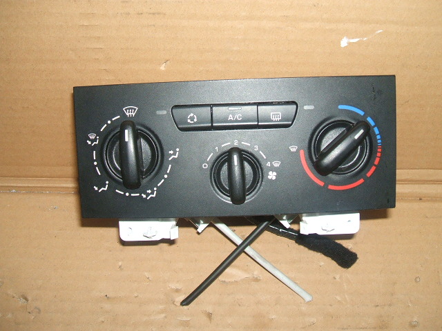 Citroen  - Jumpy - Osob./Tow.- (2007 - 2012) - Wnętrze / Panel klimatyzacji