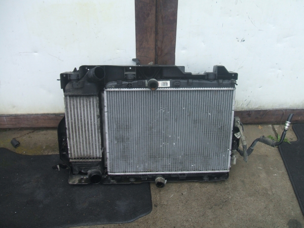 Peugeot - 407 - 4 drzwi - (2008 - 2011) - Oświetlenie / Lampa przednia lewa