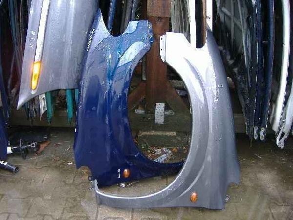 Dodge - Caravan Grand - (2004 - 2008) - Karoseria / Błotnik przedni lewy