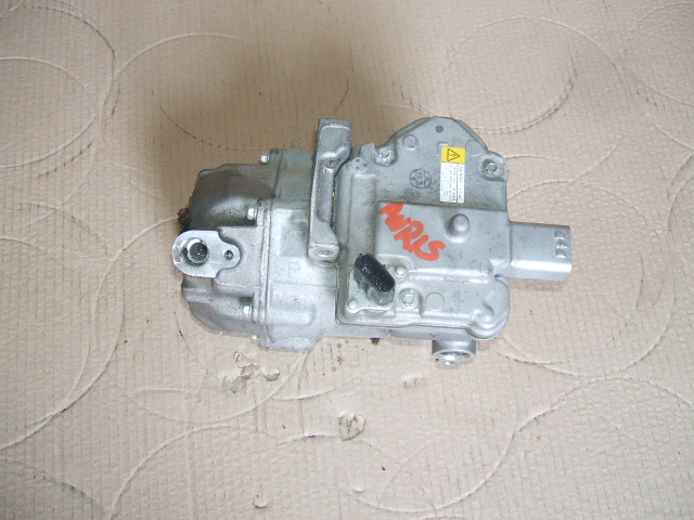 Toyota - Auris - 5 drzwi - (2015-) - Układ chłodzenia / Klimatyzacja - sprężarka