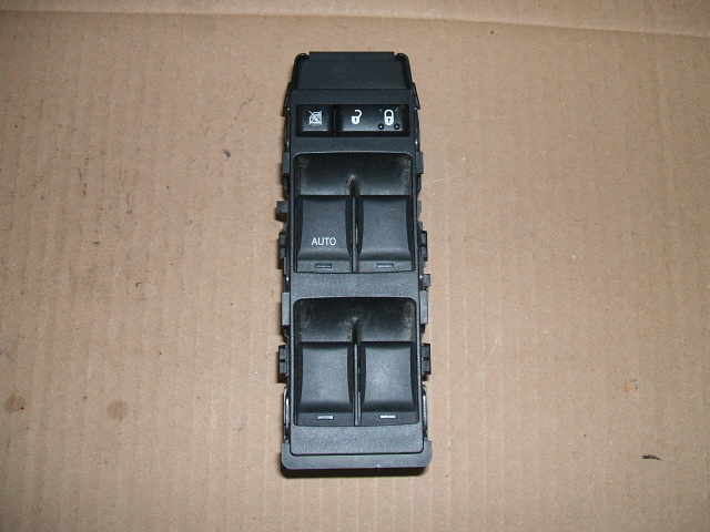 Dodge - Caliber - (2006 - 2009) - Wnętrze / Włącznik podnoszenia okien