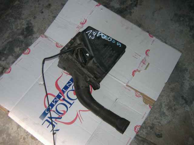 Volkswagen - Polo - 3 drzwi - (2001 - 2005) - Filtry / Obudowa filtra powietrza