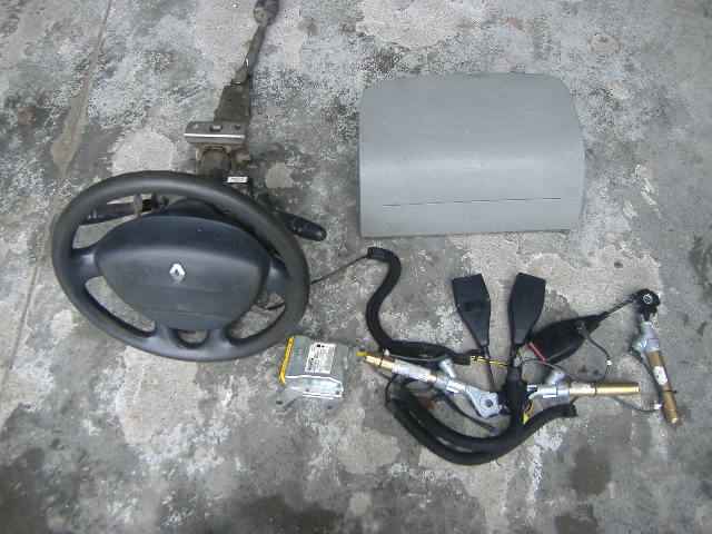 Renault - Trafic - Osob./Tow.- (2006 - 2010) - Poduszki / Komplet