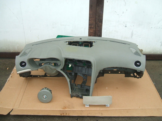 Alfa Romeo - 159 - (2005 - 2008) - Poduszki / Komplet