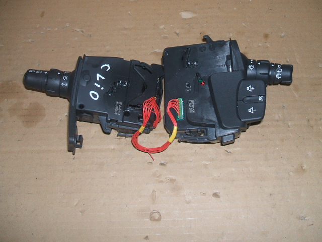 Renault - Clio - 3 drzwi - (2005 - 2009) - Wnętrze / Włącznik świateł