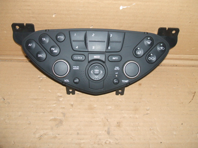 Nissan - Primera - 5 drzwi - (2002 - 2005) - Wnętrze / Panel klimatyzacji