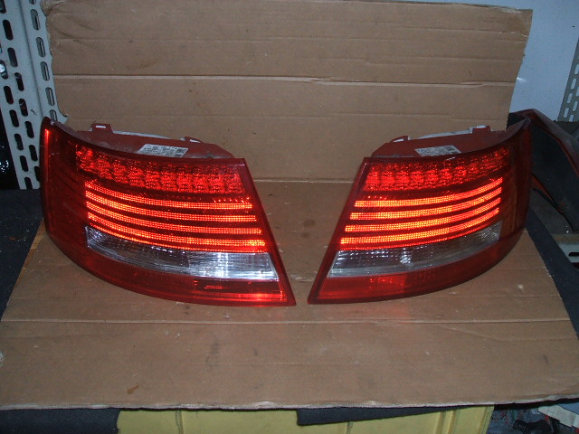 Audi - A6 - (2004 - 2008) - Oświetlenie / Lampa tylna  prawa