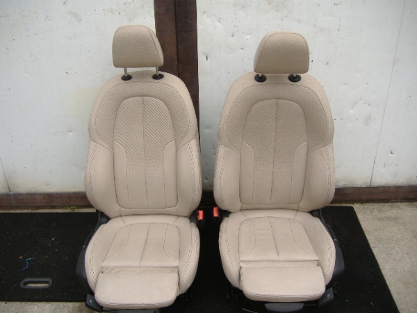 BMW - Seria 2 - F45 - (2014-) - Fotele / Środkowy