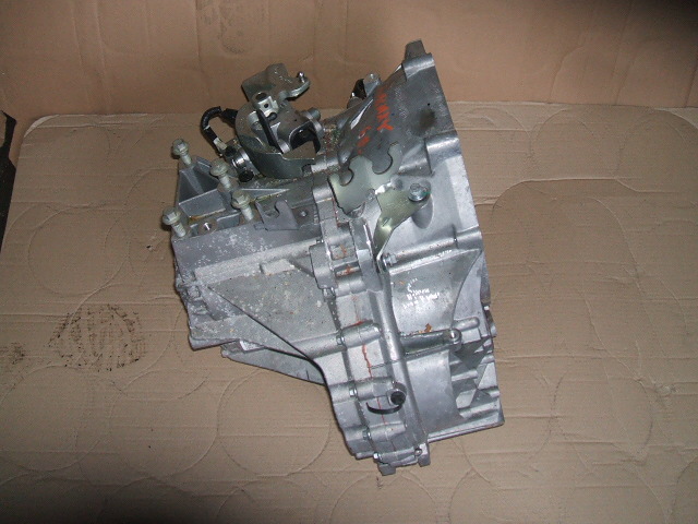 Ford - Mondeo - 4 drzwi - (2015-) - Skrzynia / Ręczna  6-biegowa