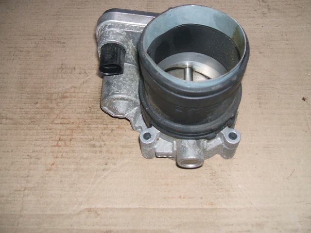 BMW - Z4 - Cabrio - (2002 - 2006) - Silnik / Przepustnica