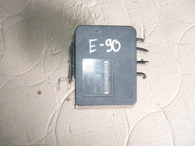 BMW - Seria 3 - E91 - Kombi - (2008 - 2012) - Hamulce / Pompa ABS