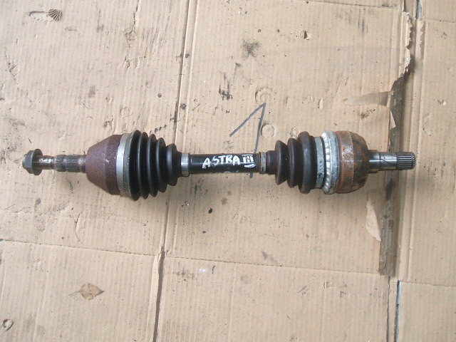 Opel - Astra - H - Kombi - (2004 - 2007) - Napęd / Półoś przednia lewa